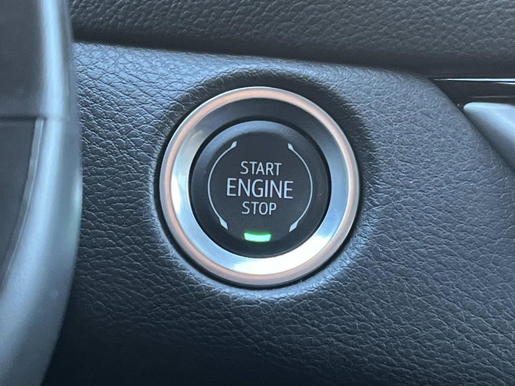 Certified 2025 Cadillac XT4 Premium Luxury w/ Technology Package image 33