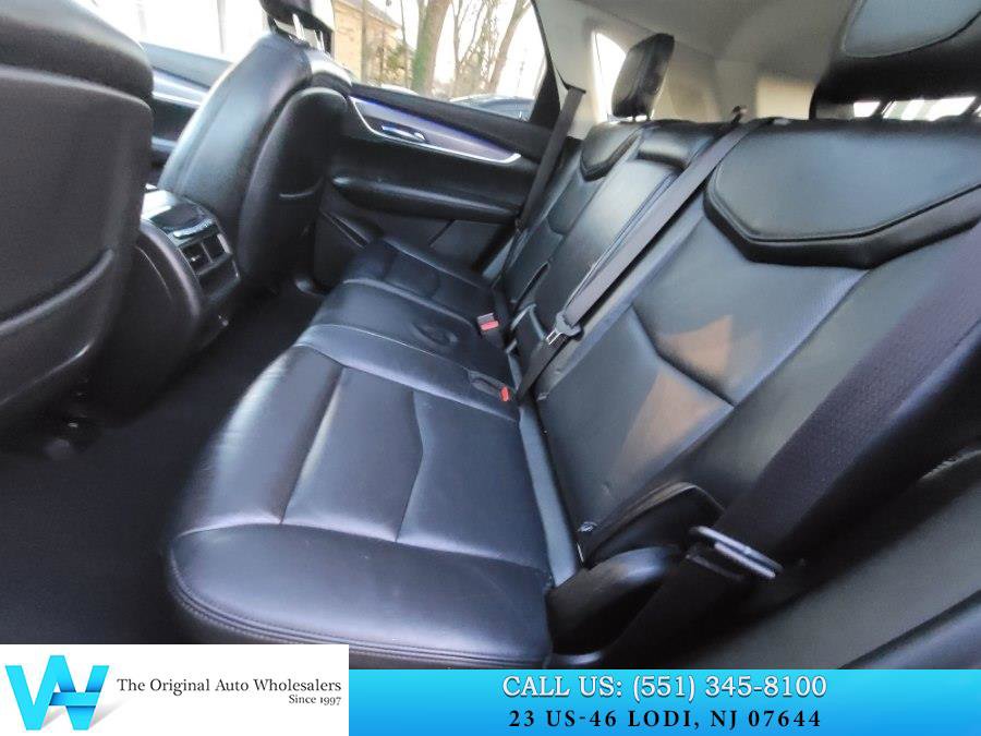 Used 2019 Cadillac XT5 Premium Luxury w/ Driver Assist Package image 16