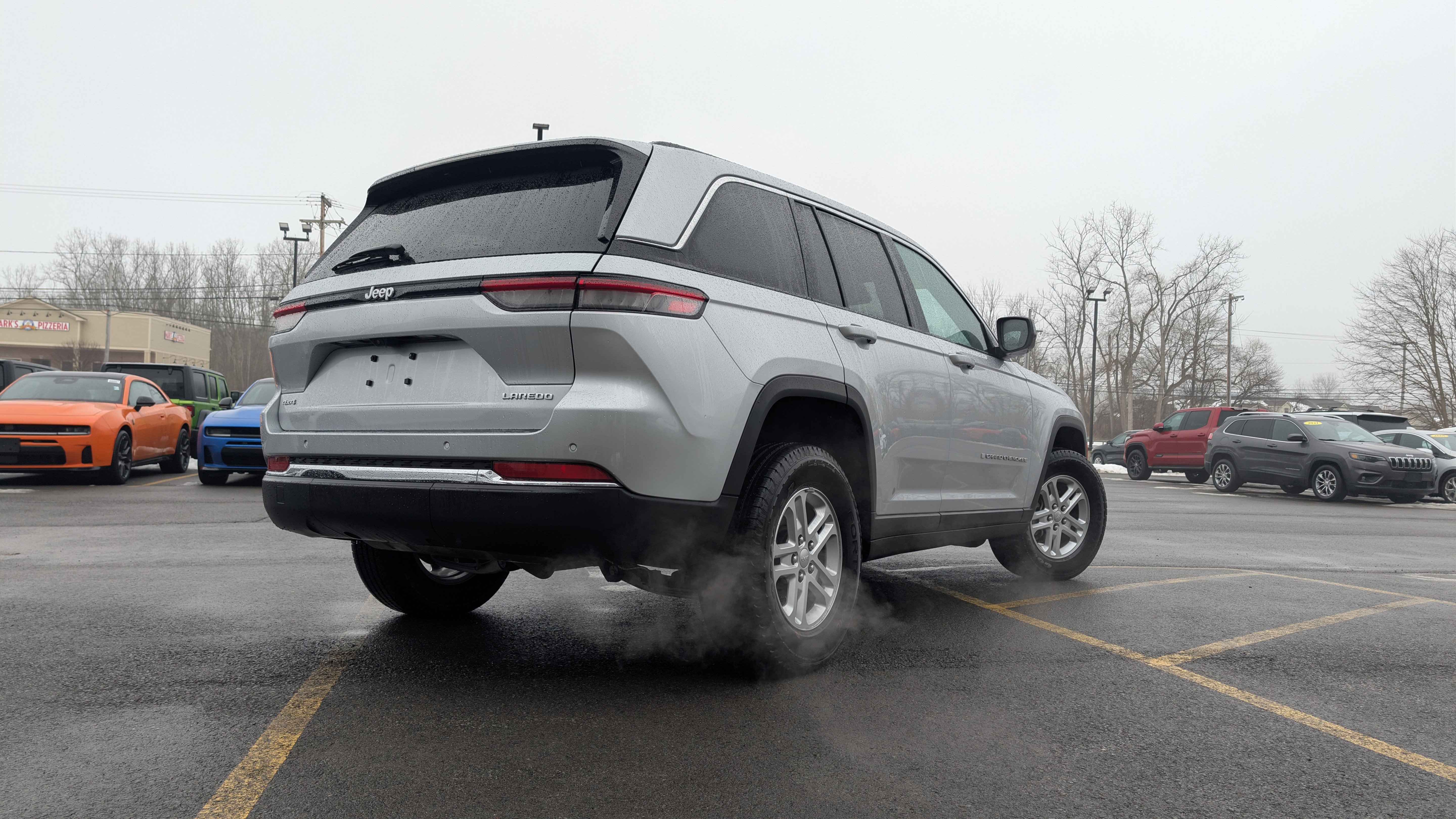 New 2025 Jeep Grand Cherokee Laredo image 5