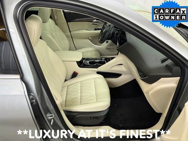 Used 2023 Buick Envision Avenir AWD/4WD image 32