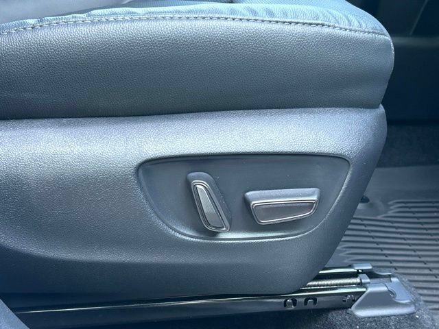 Certified 2025 Toyota Grand Highlander AWD image 23