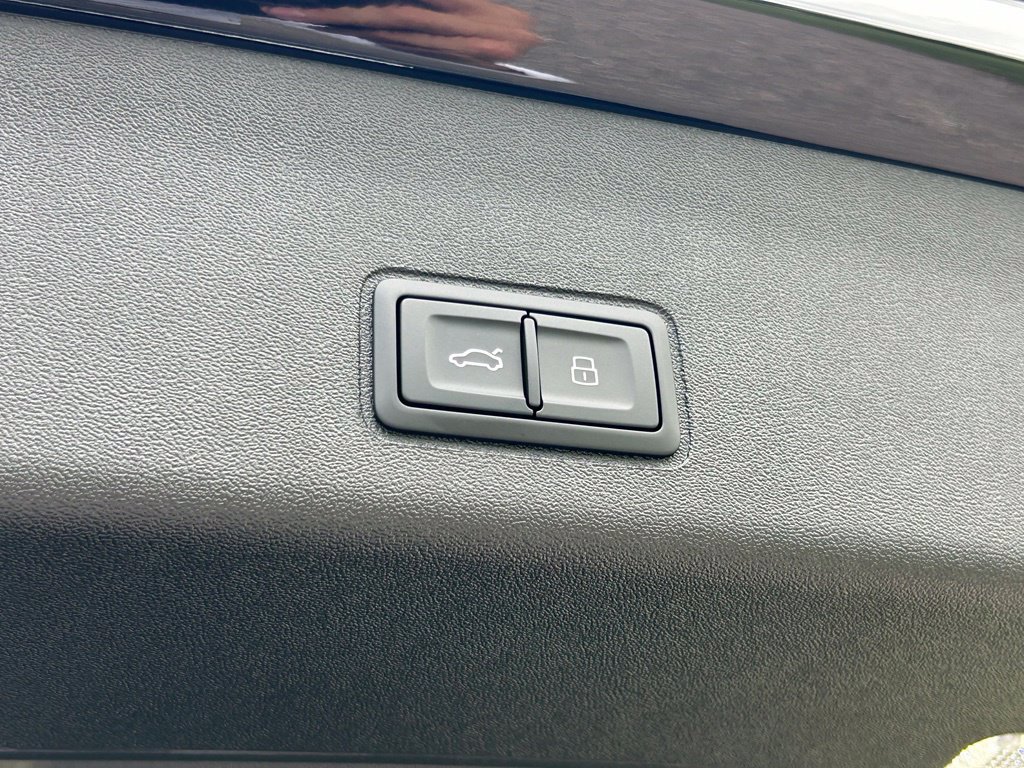 New 2026 Audi Q3 quattro 2.0T AWD/4WD image 50