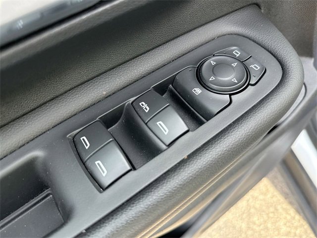 Used 2022 GMC Terrain SLE w/ Driver Convenience Package image 13