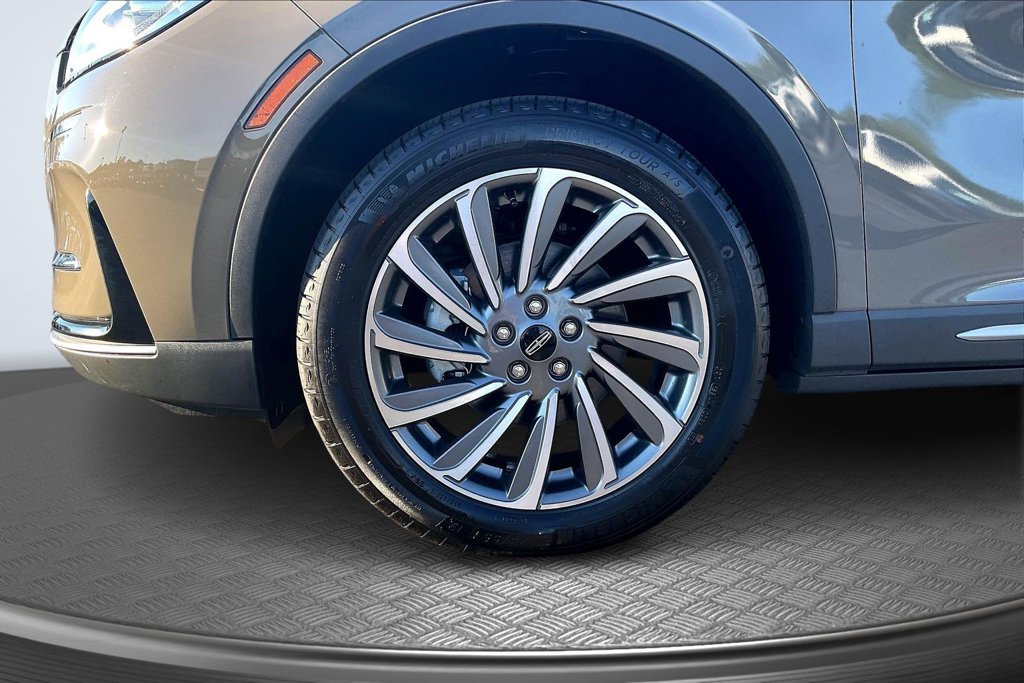 Used 2025 Lincoln Corsair Reserve FWD image 34