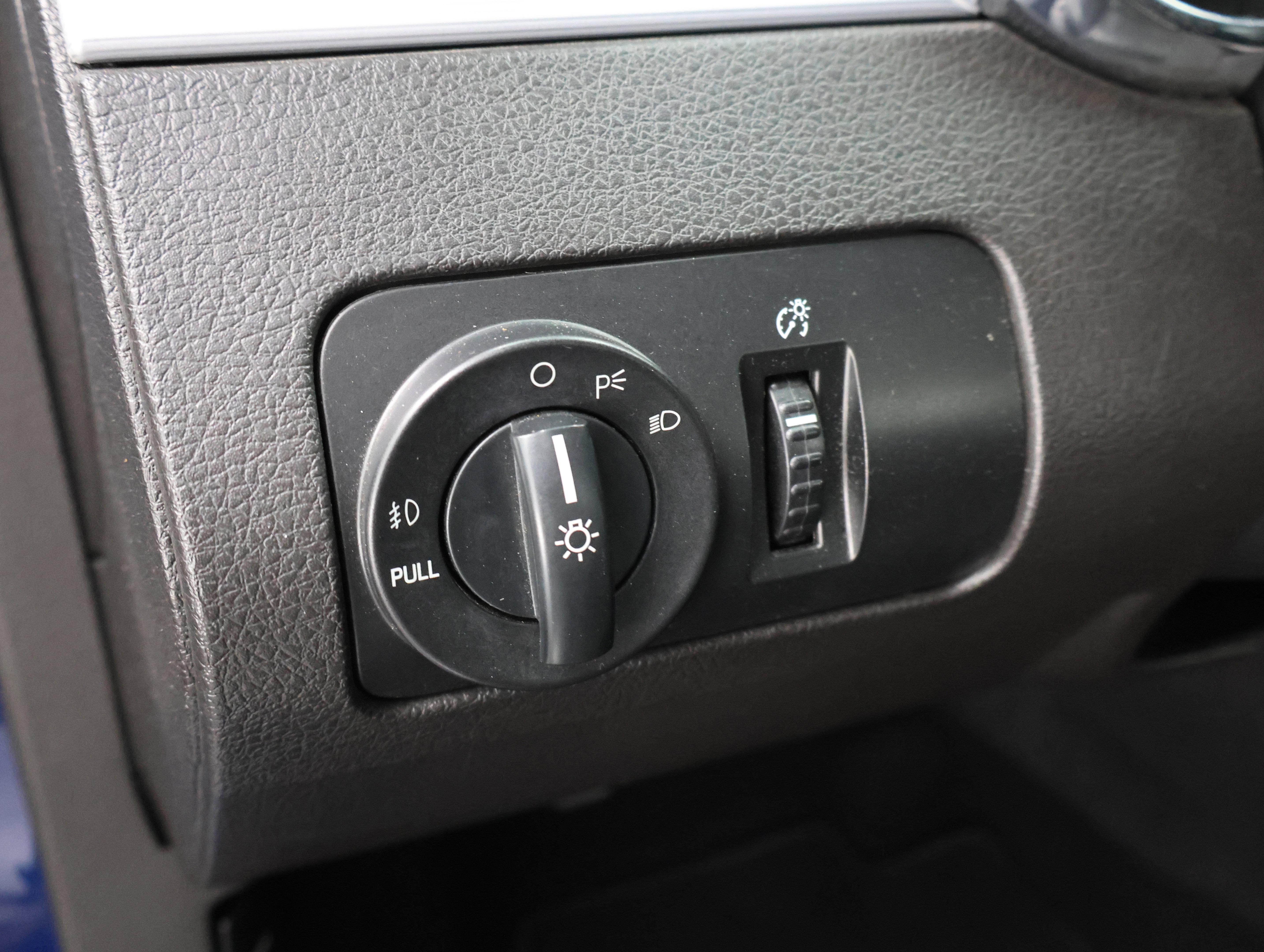 Used 2008 Ford Mustang GT RWD image 40