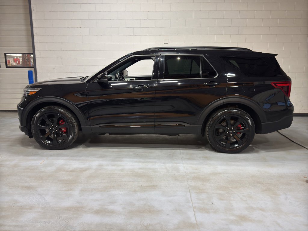 Used 2022 Ford Explorer ST w/ ST Street Pack image 2