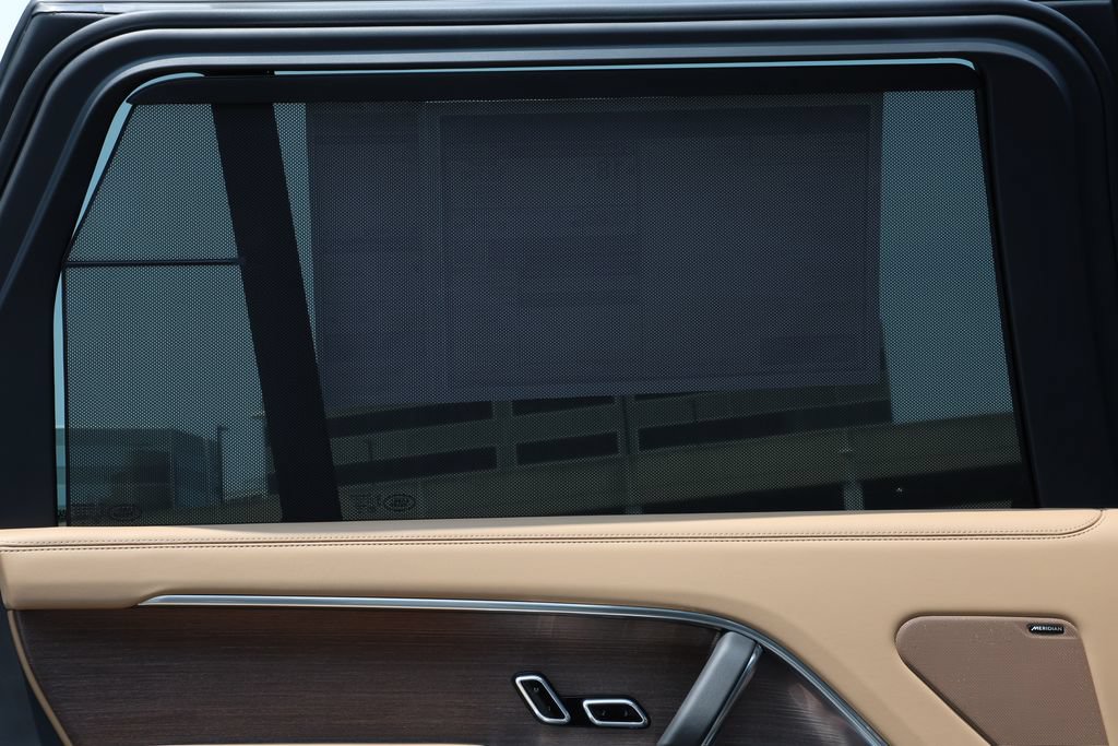 New 2026 Land Rover Range Rover Long Wheelbase SE AWD/4WD image 20