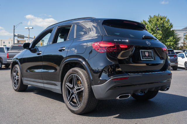 Used 2025 Mercedes-Benz GLA 250 4MATIC image 5