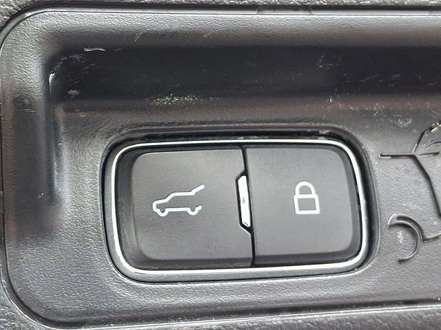 Certified 2022 Ford Explorer XLT w/ Class IV Trailer Tow Package image 31