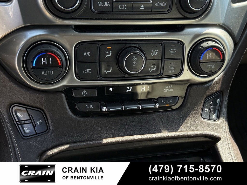 Used 2015 Chevrolet Suburban LTZ image 18