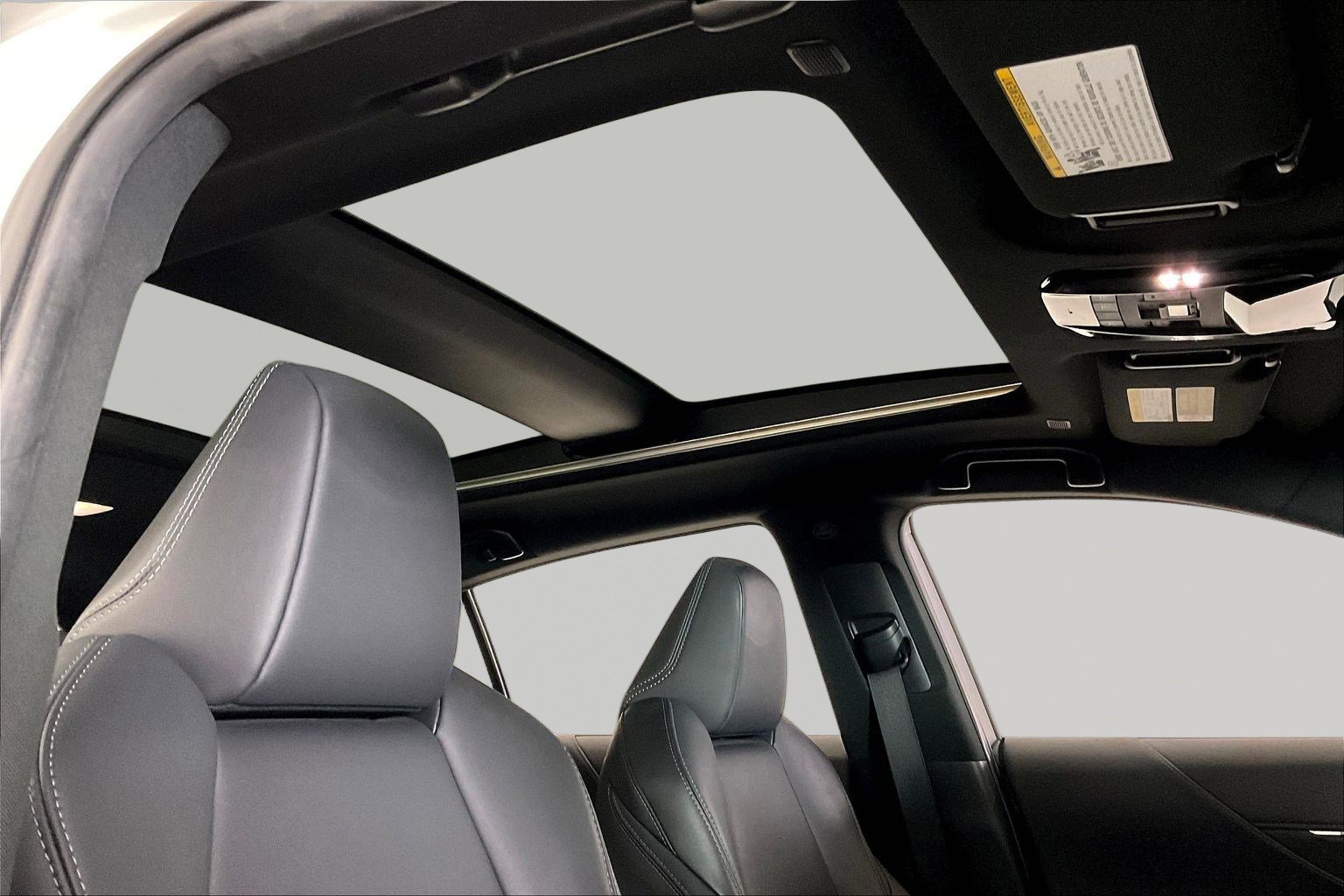 Used 2023 Toyota Venza Nightshade AWD/4WD image 26