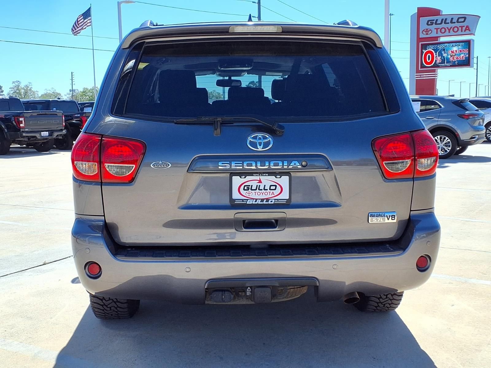 Used 2016 Toyota Sequoia SR5 w/ Premium Package image 7