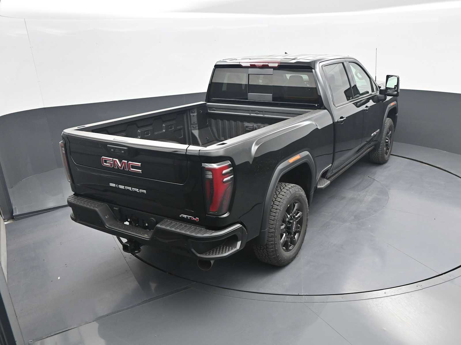New 2026 GMC Sierra 2500 AT4 w/ AT4 Premium Plus Package AWD/4WD image 29
