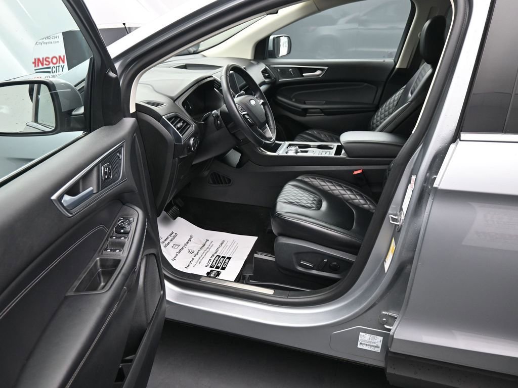 Used 2024 Ford Edge Titanium image 15