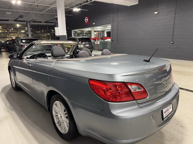 Used 2009 Chrysler Sebring Touring FWD image 19