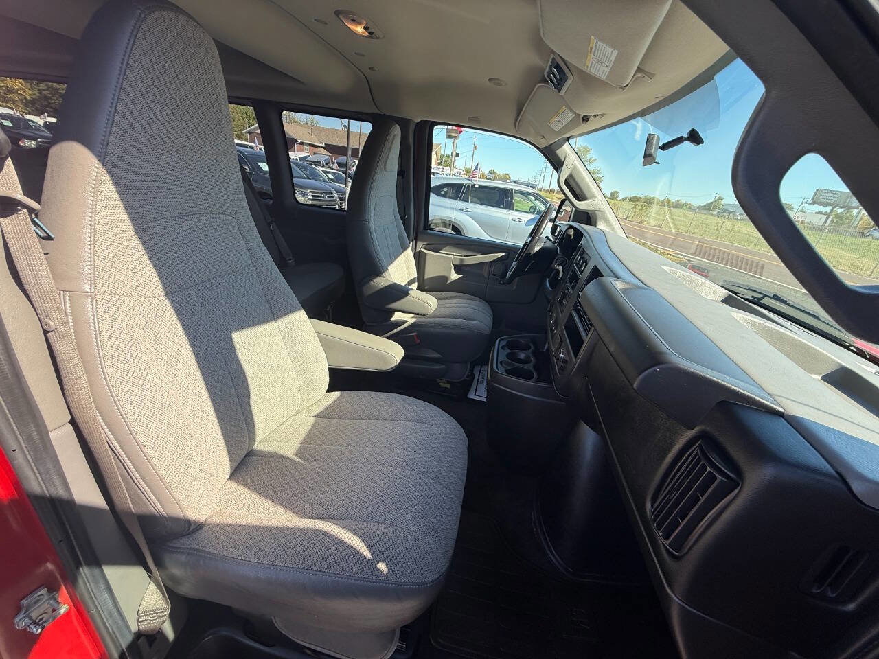 Used 2016 Chevrolet Express 3500 LT w/ LT Preferred Equipment Group image 9