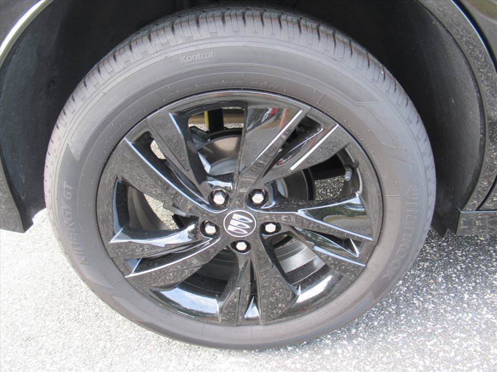 Used 2026 Buick Encore GX Sport Touring w/ Advanced Technology Package FWD image 8