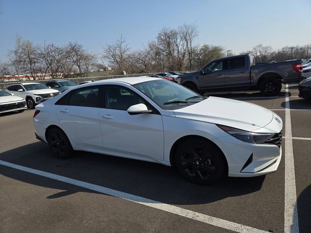 Certified 2021 Hyundai Elantra SEL image 5