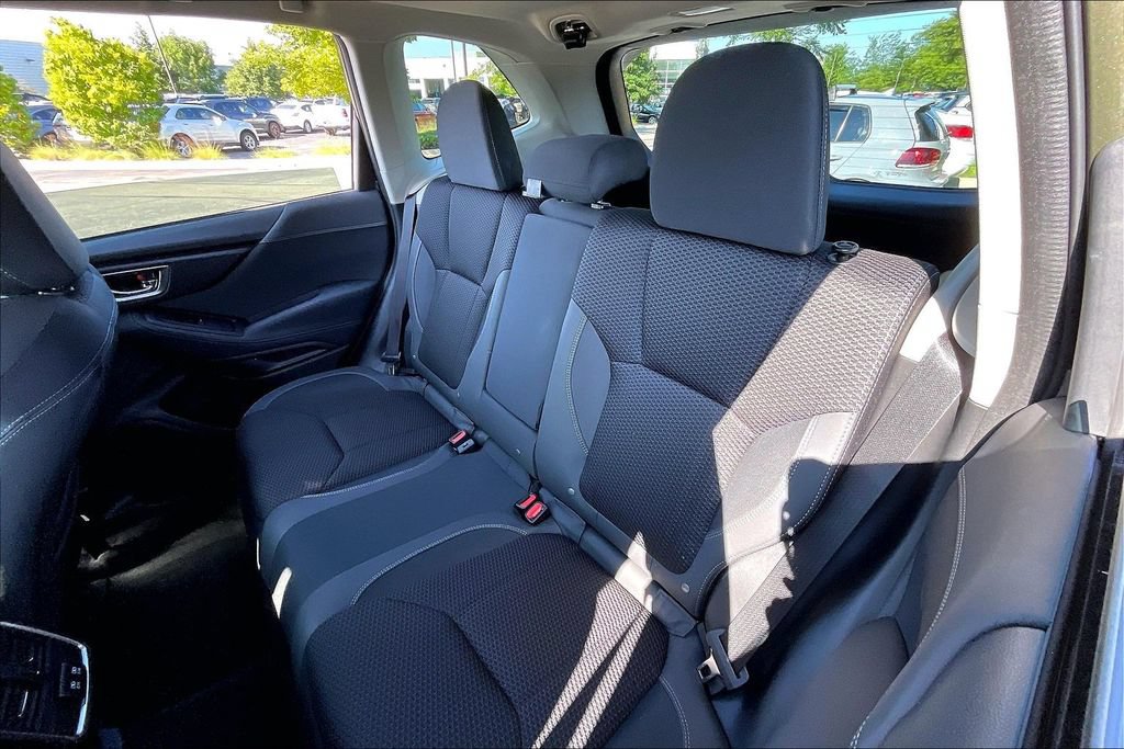 Certified 2023 Subaru Forester Premium AWD/4WD image 29