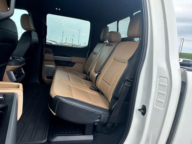 Used 2023 Ford F250 Lariat w/ Chrome Package image 13