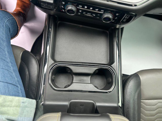 Used 2024 Chevrolet Silverado 2500 ZR2 w/ Technology Package image 23