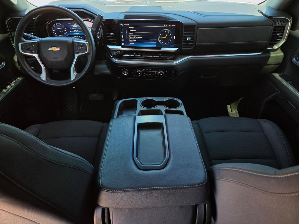 Used 2023 Chevrolet Silverado 1500 LT AWD/4WD image 14