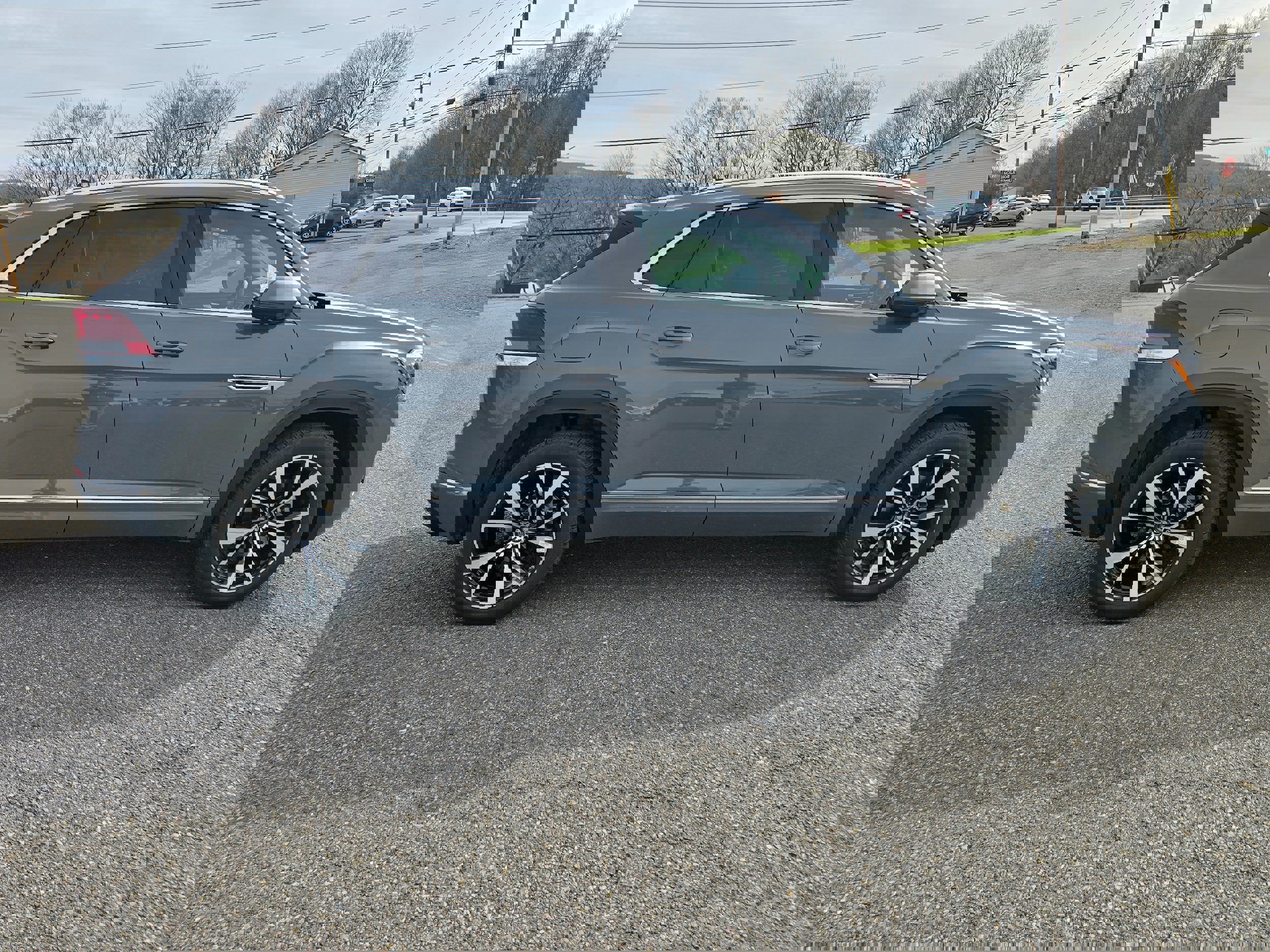 New 2026 Volkswagen Atlas Cross Sport SEL Premium R-Line image 8