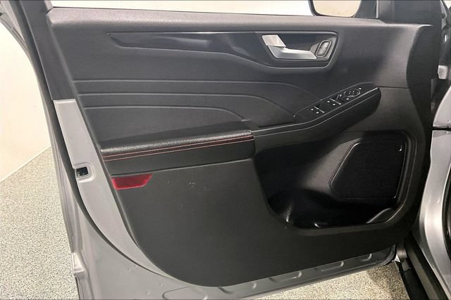 Used 2023 Ford Escape ST-Line AWD/4WD image 25