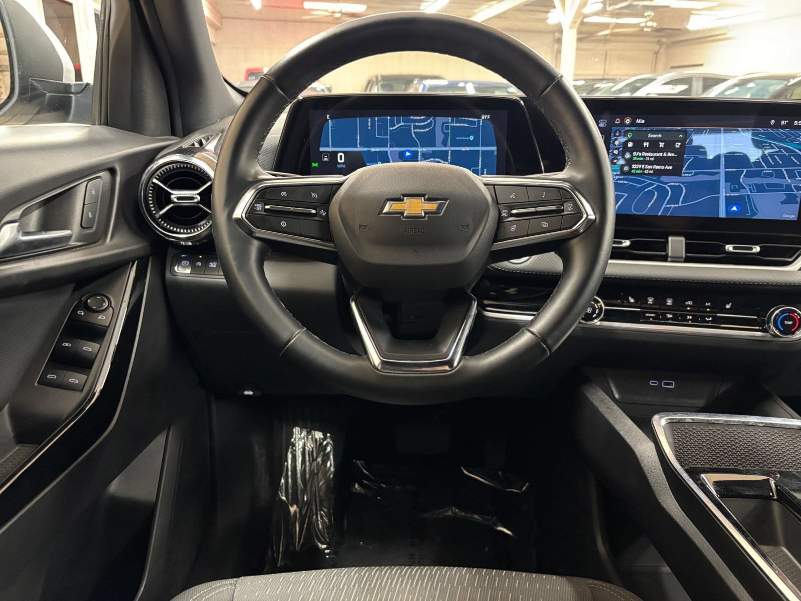 Used 2025 Chevrolet Equinox LT FWD image 34