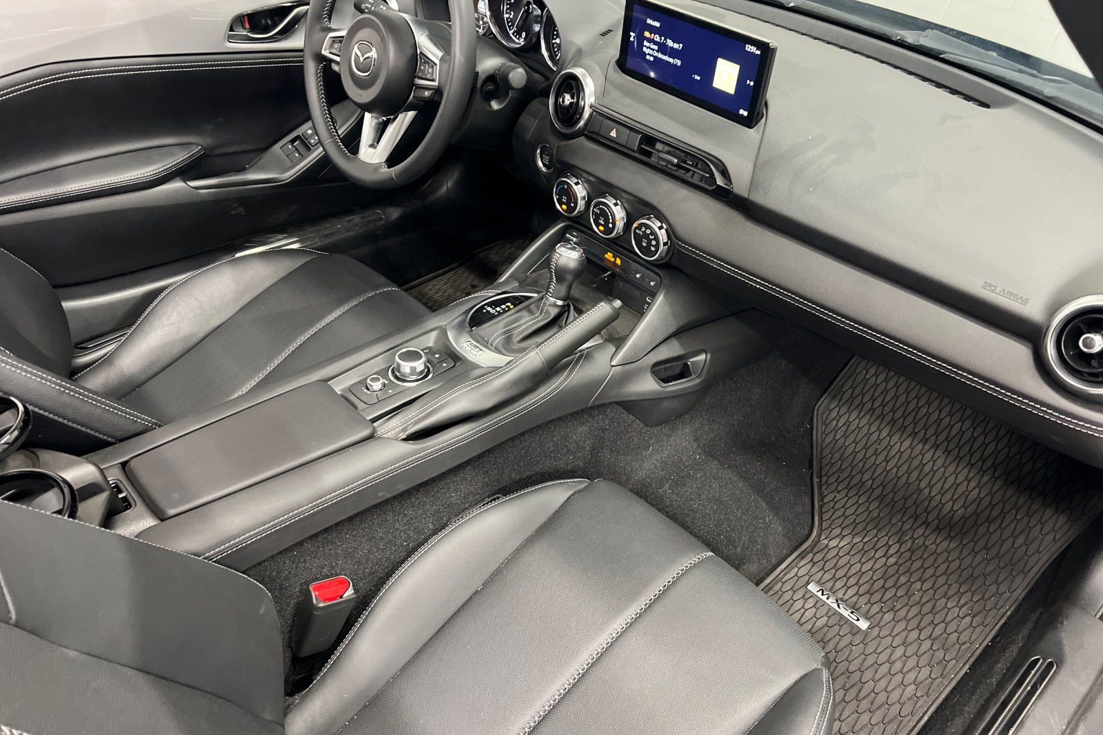 Used 2024 MAZDA MX-5 Miata RF Grand Touring w/ Weather Package image 12