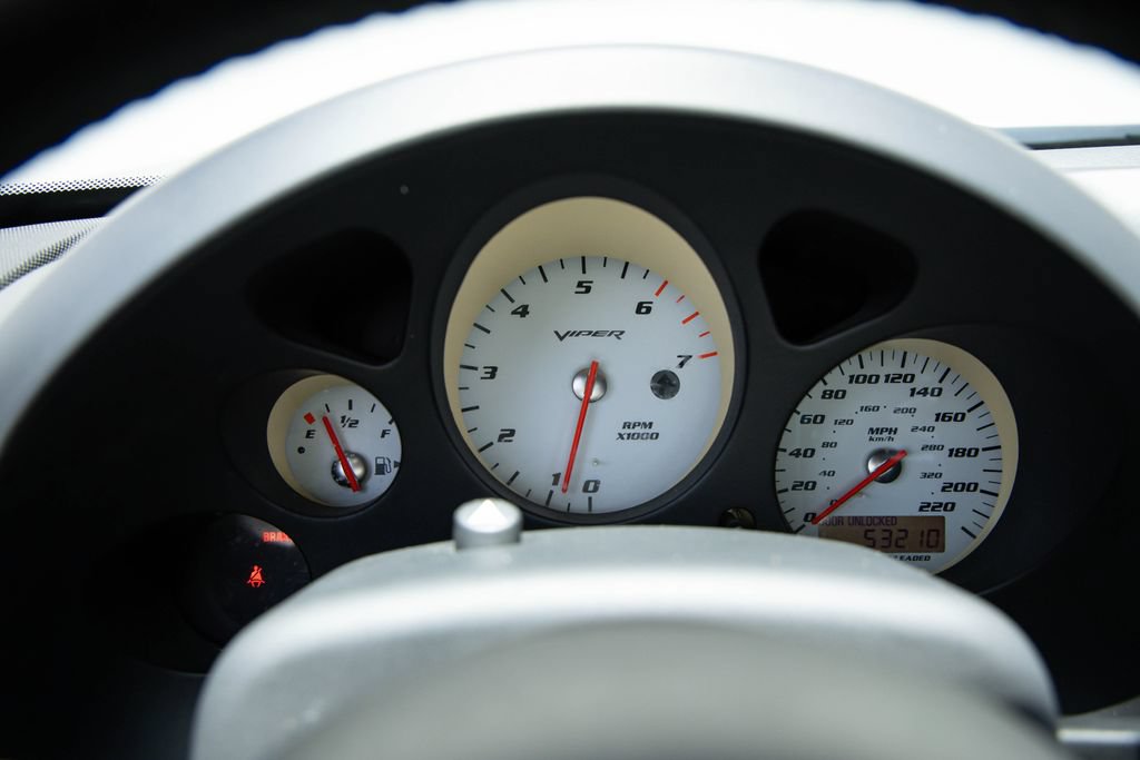 Used 2006 Dodge Viper SRT-10 RWD image 15