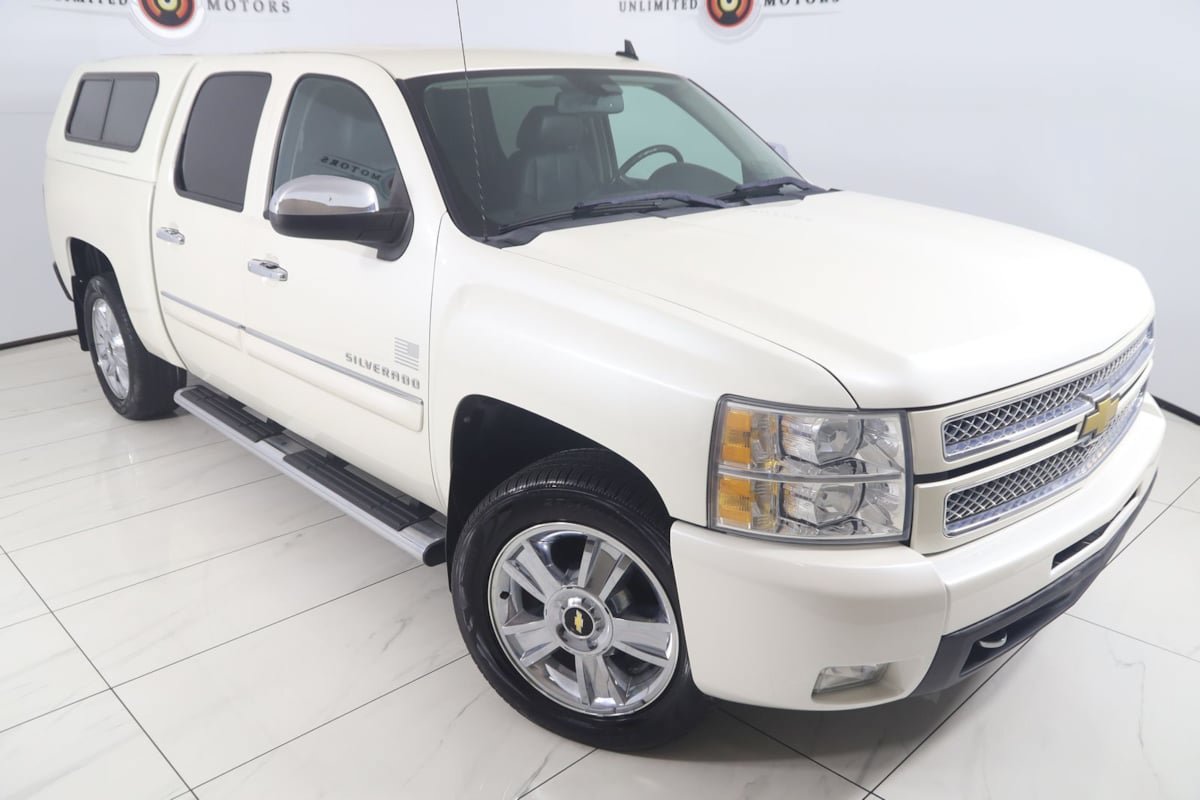 Used 2012 Chevrolet Silverado 1500 LTZ w/ LTZ White Diamond Edition AWD/4WD image 14