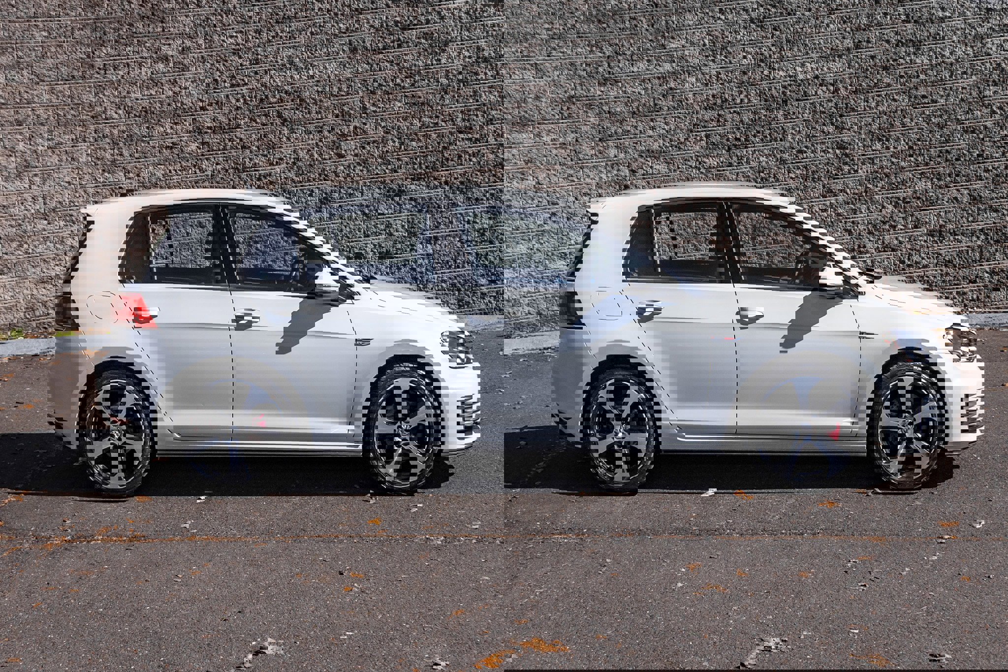 Used 2017 Volkswagen GTI S image 4