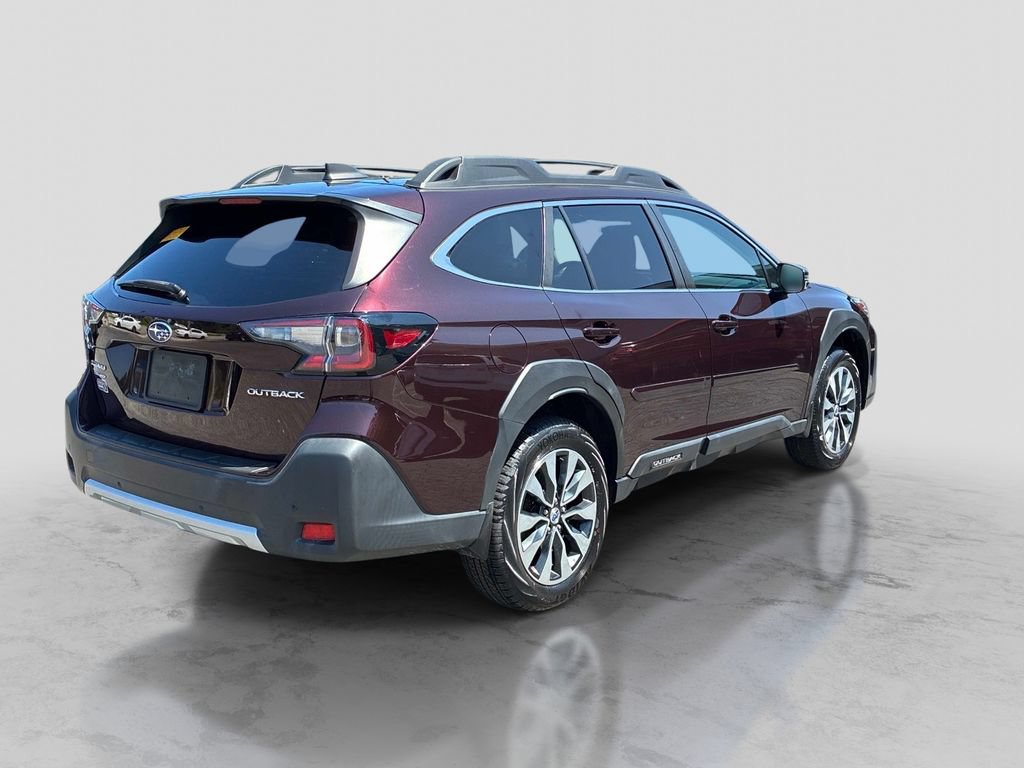 Used 2023 Subaru Outback Limited AWD/4WD image 7