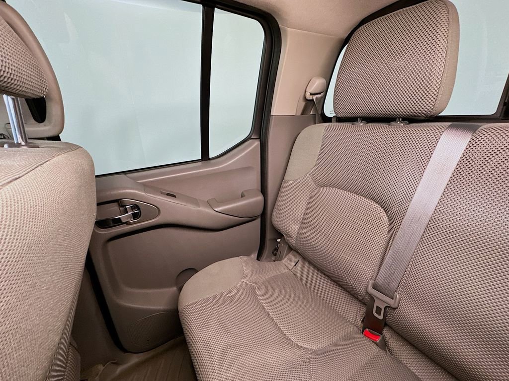 Used 2017 Nissan Frontier SV AWD/4WD image 12