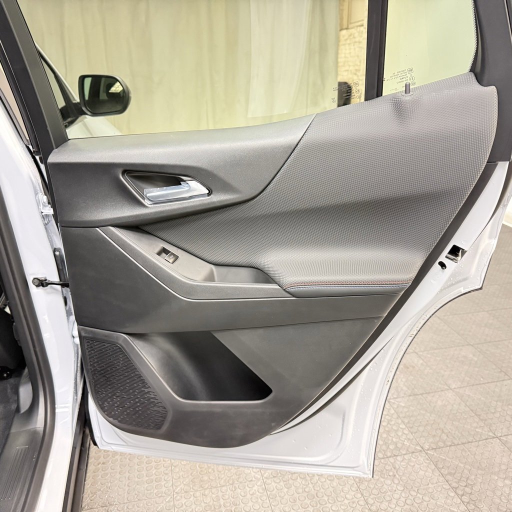 New 2026 Chevrolet Equinox RS w/ Convenience Package III FWD image 20