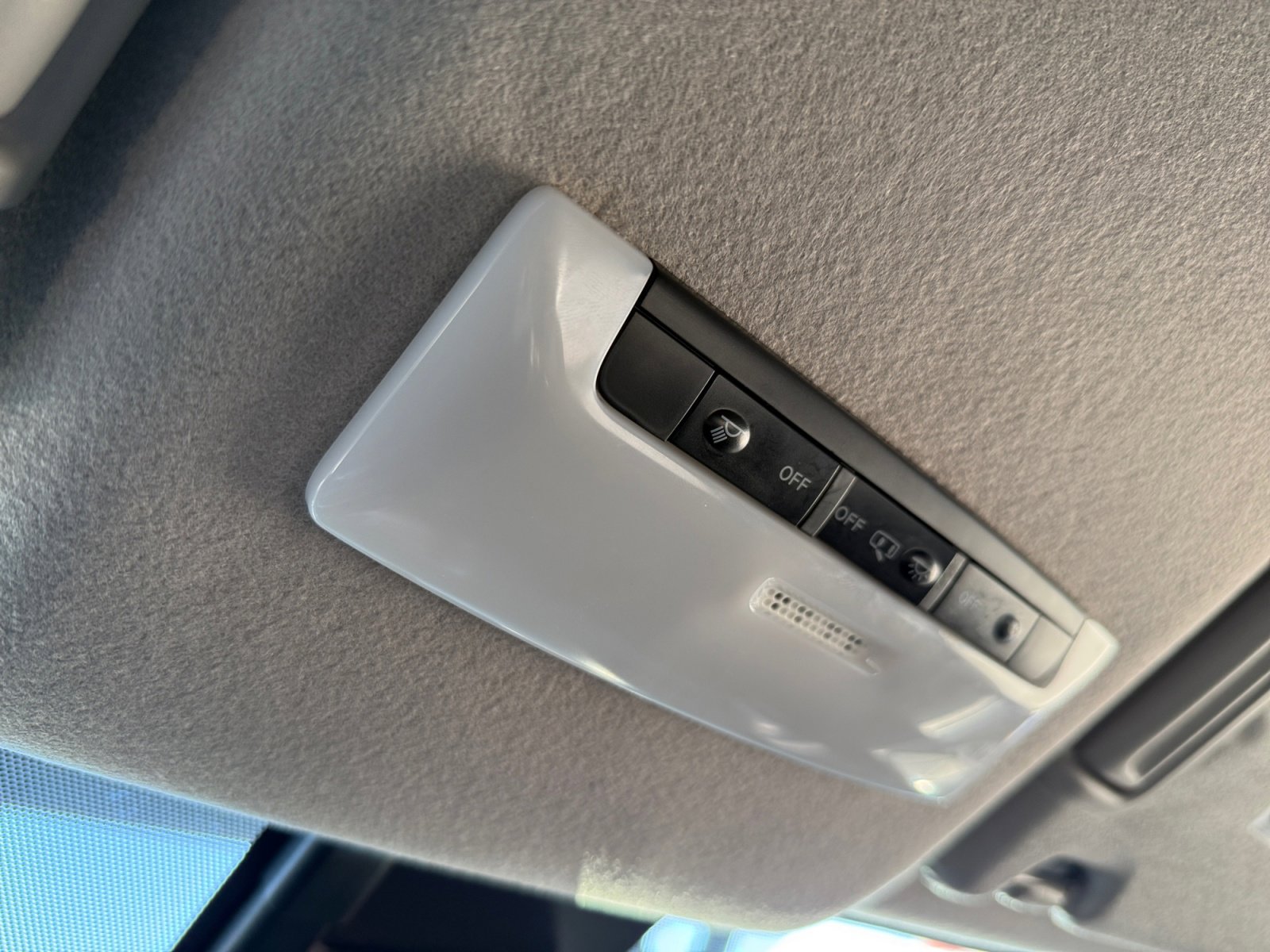 Used 2025 Nissan Versa S w/ S Plus Package image 20