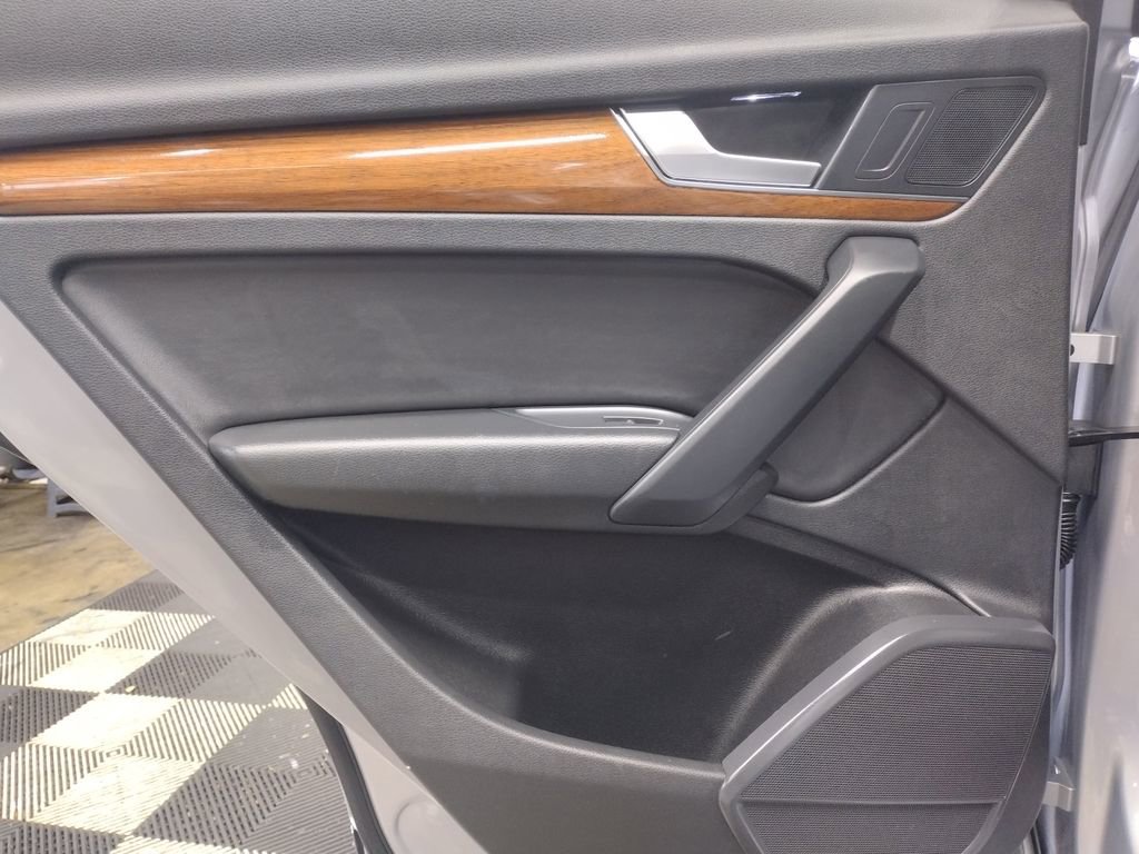 Used 2022 Audi Q5 2.0T Premium image 33