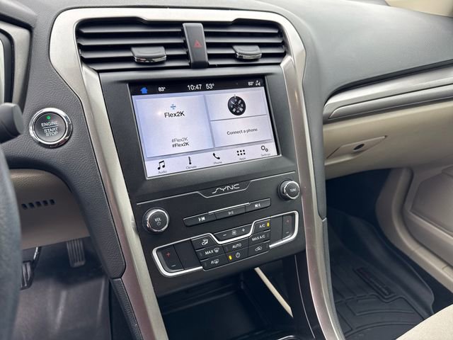 Used 2019 Ford Fusion SE image 22