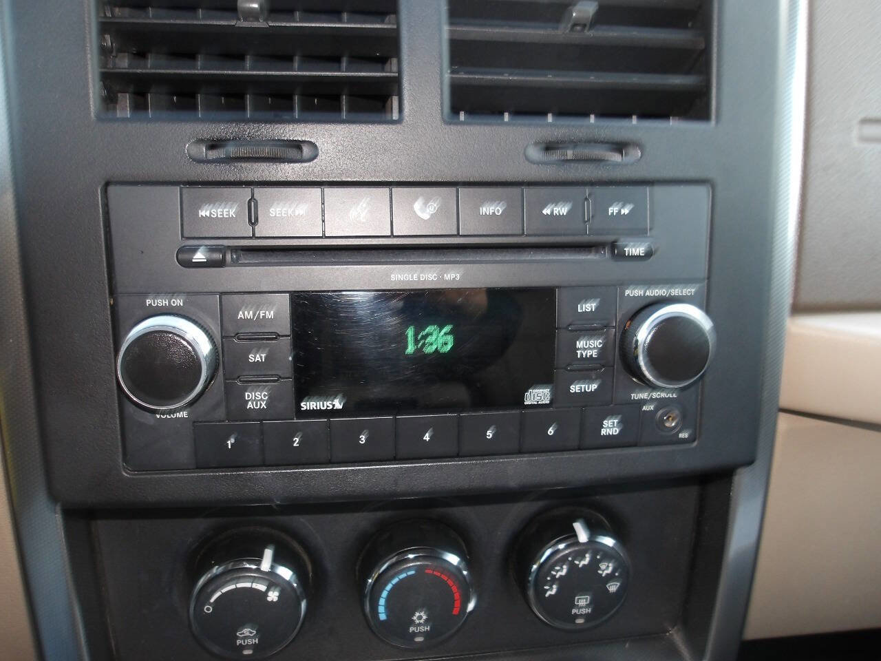 Used 2009 Jeep Liberty Sport w/ Popular Equipment Group image 12