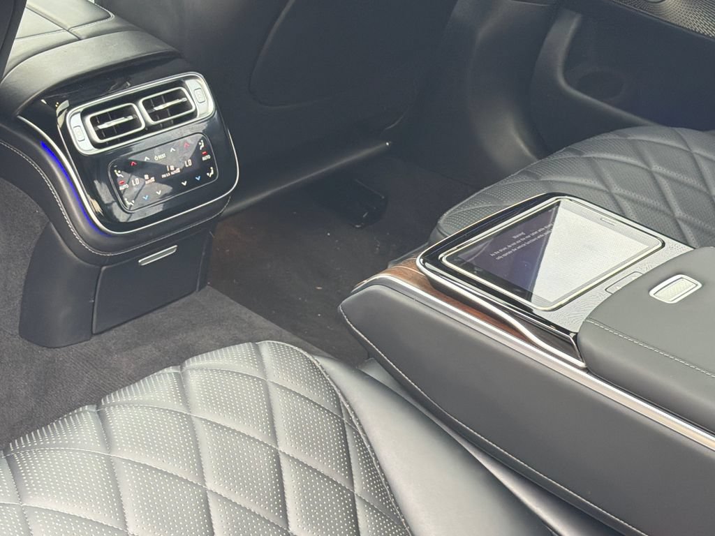 Used 2022 Mercedes-Benz S 580 4MATIC Sedan w/ Rear Seat Package image 18