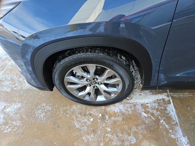 Used 2024 Toyota Grand Highlander Limited image 12