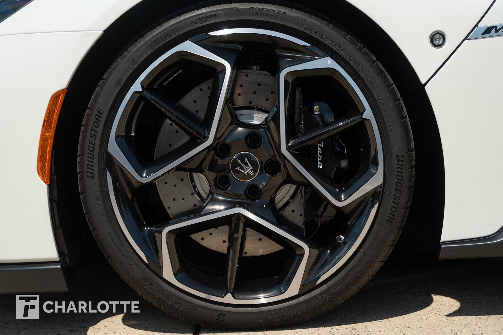 Used 2023 Maserati MC20 Coupe image 12