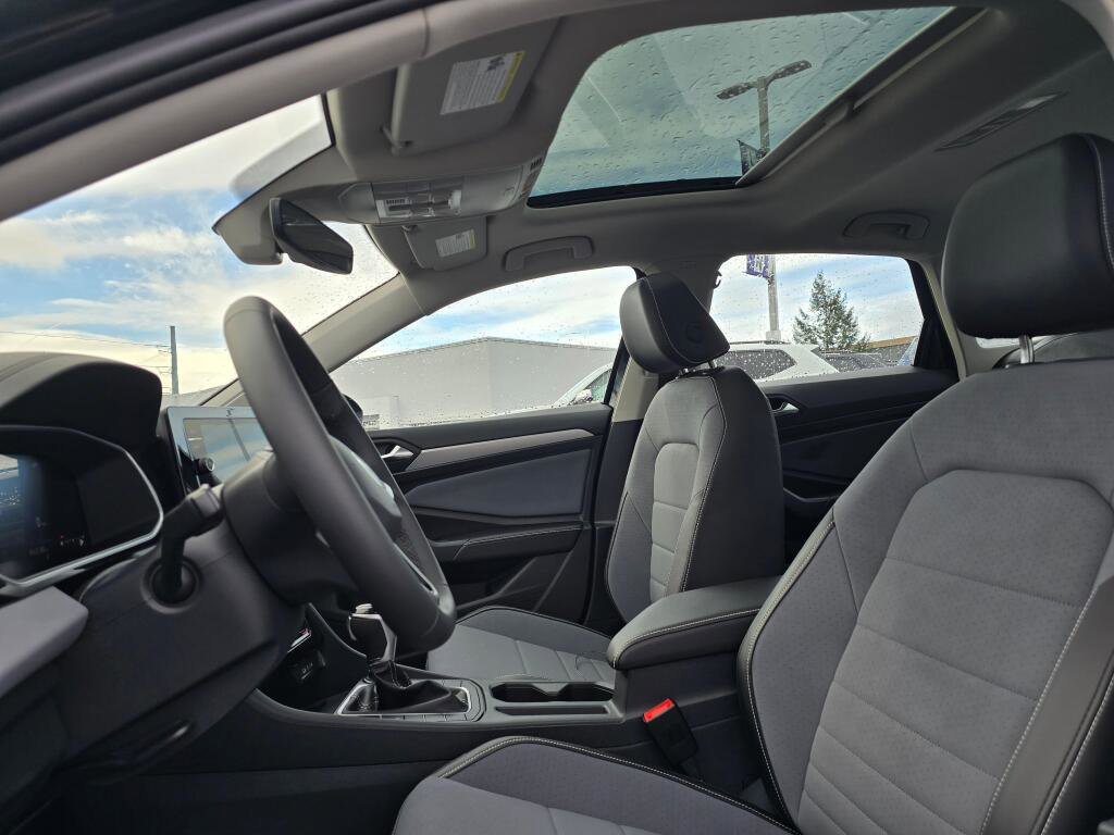 New 2026 Volkswagen Jetta SE image 20