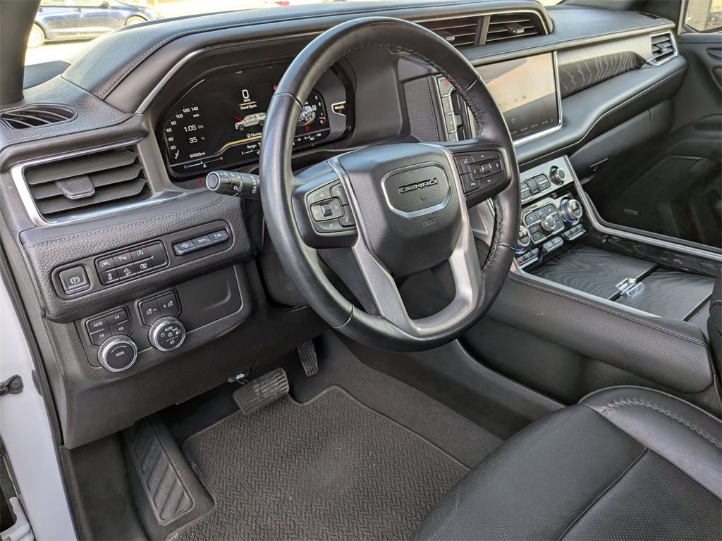 Used 2023 GMC Yukon Denali image 15