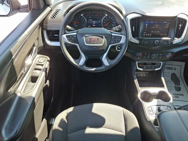 Used 2022 GMC Terrain SLE w/ Driver Convenience Package AWD/4WD image 11
