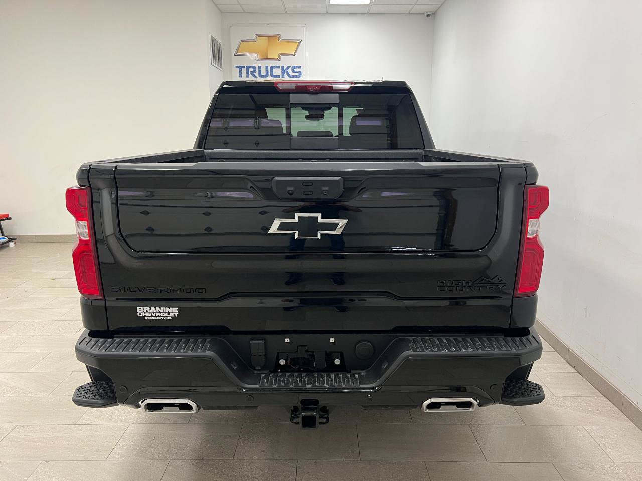 New 2026 Chevrolet Silverado 1500 High Country AWD/4WD image 15