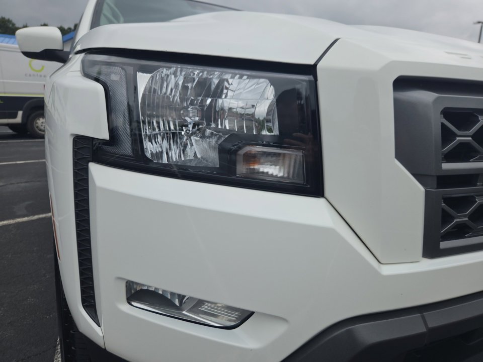 Used 2024 Nissan Frontier SV w/ SV Convenience Package RWD image 28