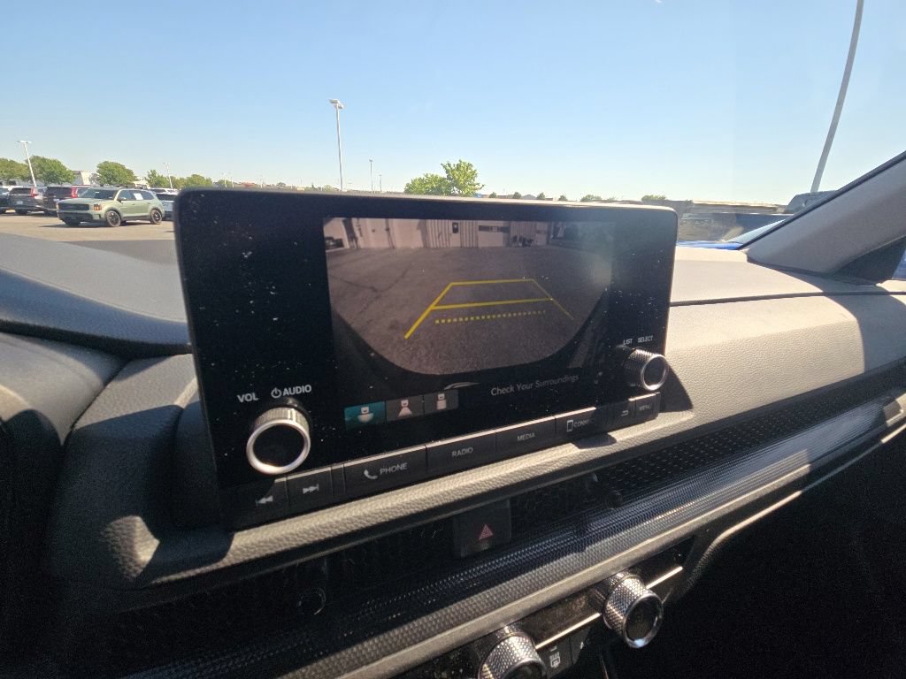 Used 2025 Honda CR-V LX image 21