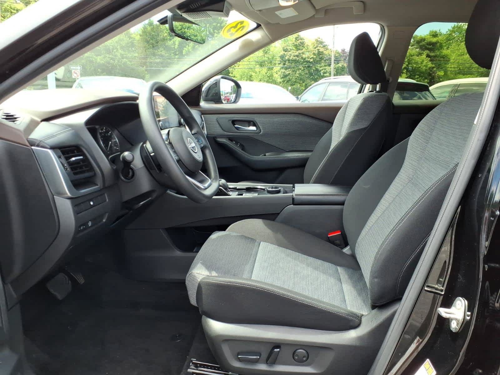 Certified 2023 Nissan Rogue SV AWD/4WD image 11